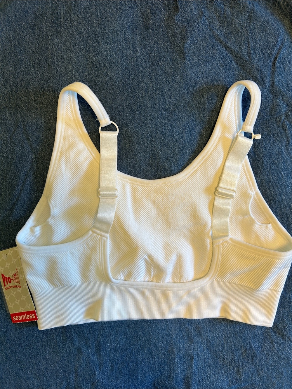 Pro Fit Sportswear white sports bra size M - Picture 2 of 4